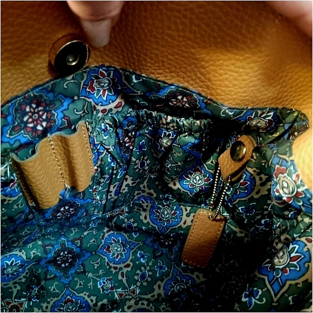 Maxx New York Hobo Bag - Picture 6 of 7